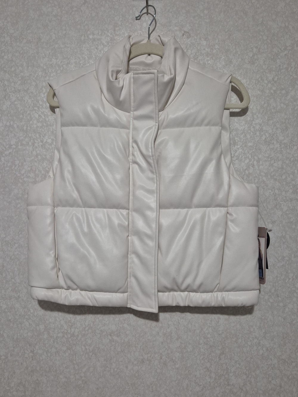 NWT Ci Sono Cream Puffer Vest - Sleeveless High Collar